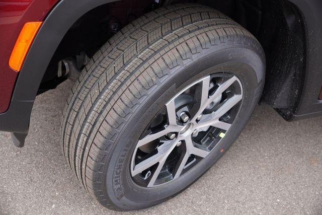 new 2025 Jeep Grand Cherokee car, priced at $41,899