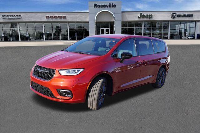 new 2026 Chrysler Pacifica car, priced at $44,197