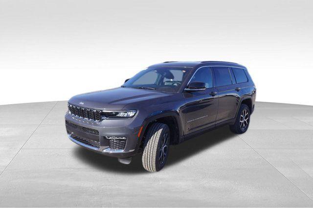 new 2025 Jeep Grand Cherokee L car, priced at $42,349