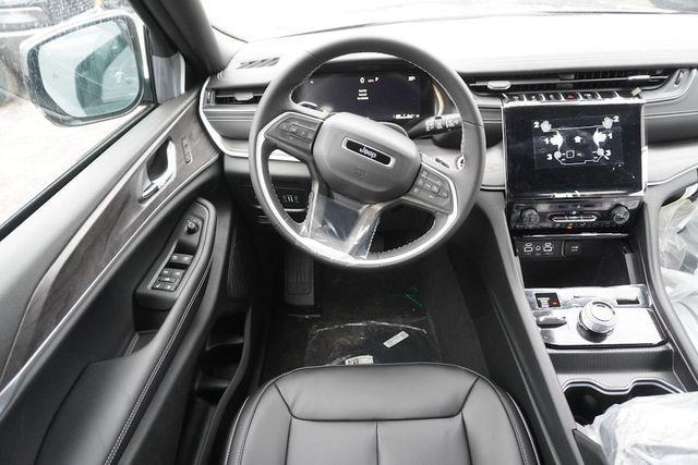 new 2025 Jeep Grand Cherokee car, priced at $43,850