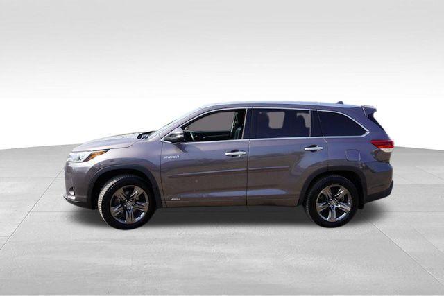 used 2017 Toyota Highlander Hybrid car, priced at $14,989