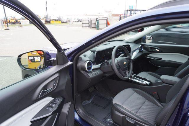 used 2024 Chevrolet Trax car, priced at $22,857