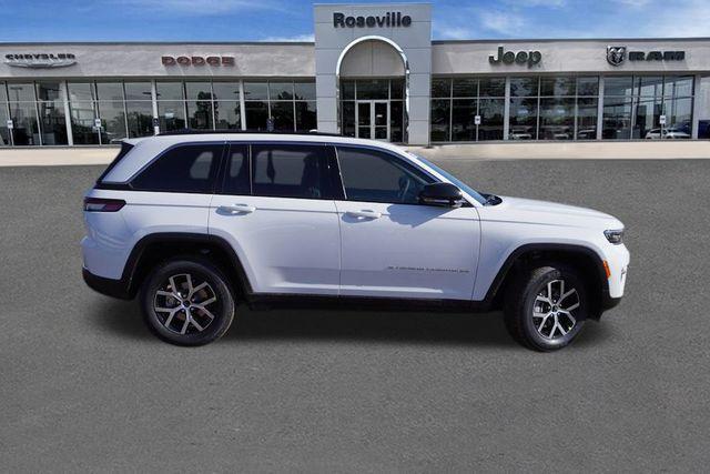 new 2025 Jeep Grand Cherokee car, priced at $43,619