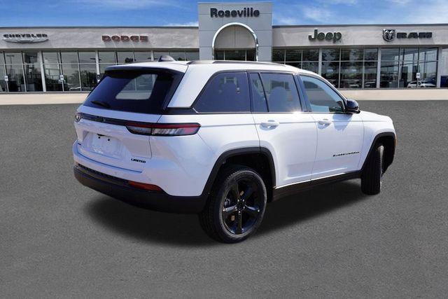 new 2025 Jeep Grand Cherokee car, priced at $43,877