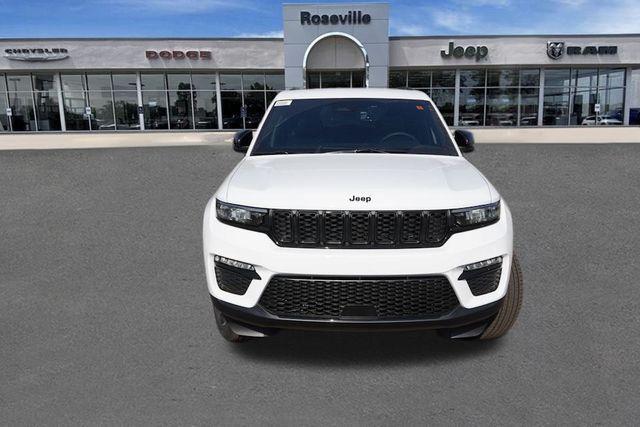 new 2025 Jeep Grand Cherokee car, priced at $43,877
