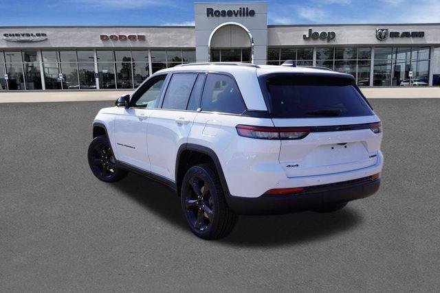 new 2025 Jeep Grand Cherokee car, priced at $43,877