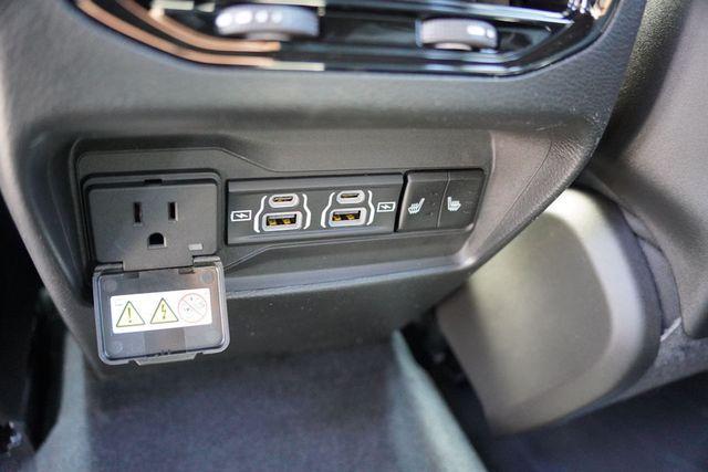 new 2025 Jeep Grand Cherokee car, priced at $43,877