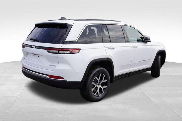 new 2025 Jeep Grand Cherokee car, priced at $39,638