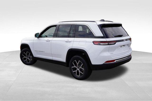 new 2025 Jeep Grand Cherokee car, priced at $39,638