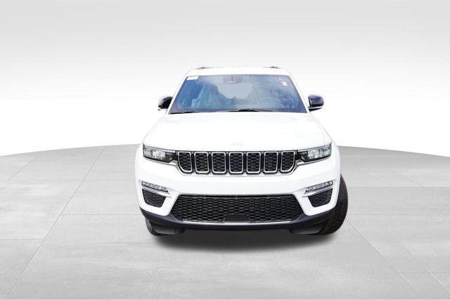 new 2025 Jeep Grand Cherokee car, priced at $39,638