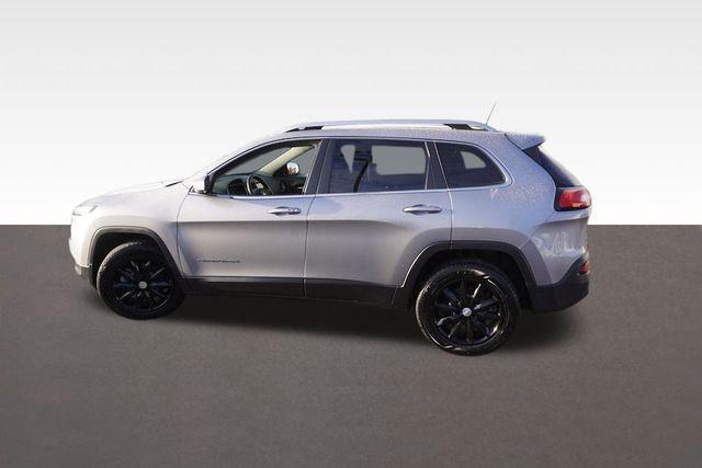 used 2017 Jeep Cherokee car, priced at $15,291