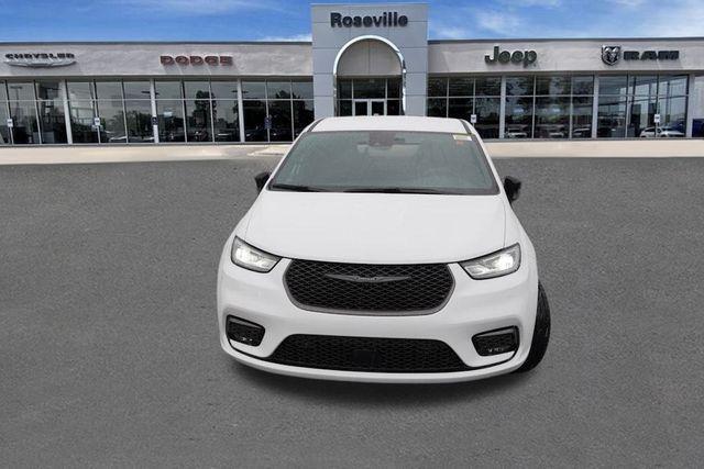 new 2026 Chrysler Pacifica car, priced at $43,666