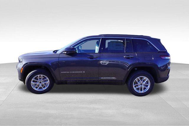 new 2025 Jeep Grand Cherokee car, priced at $36,160