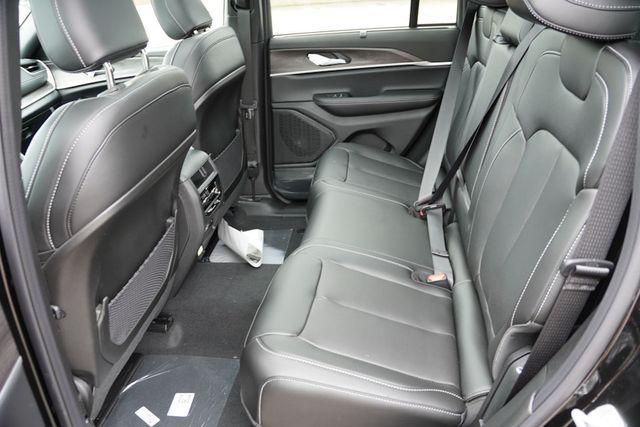 new 2025 Jeep Grand Cherokee car, priced at $46,757