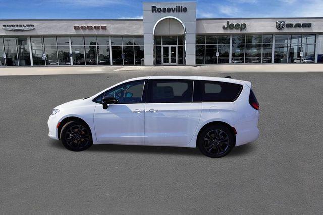 new 2026 Chrysler Pacifica car, priced at $42,012