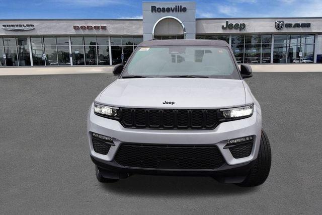 new 2025 Jeep Grand Cherokee car, priced at $51,452
