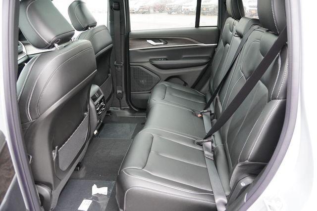 new 2025 Jeep Grand Cherokee car, priced at $51,452