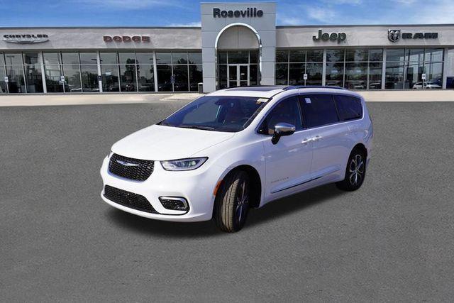 new 2025 Chrysler Pacifica car, priced at $53,799