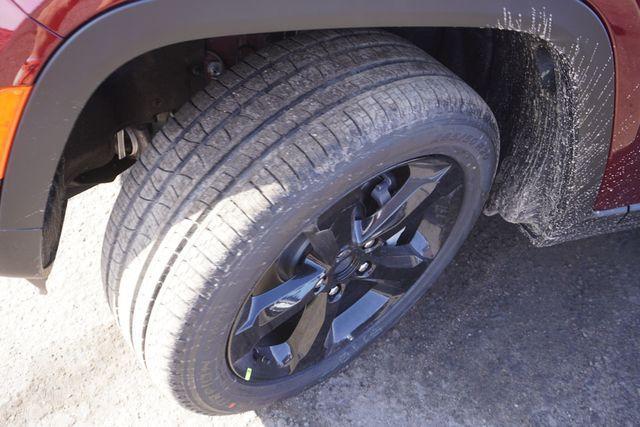 new 2025 Jeep Grand Cherokee car, priced at $43,320