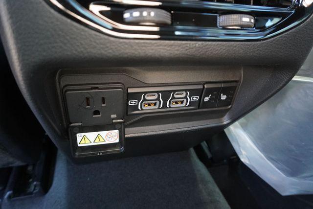 new 2025 Jeep Grand Cherokee car, priced at $43,320