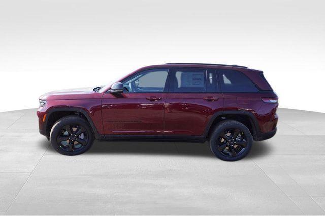 new 2025 Jeep Grand Cherokee car, priced at $44,119