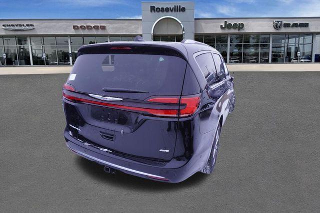 new 2025 Chrysler Pacifica car, priced at $52,299