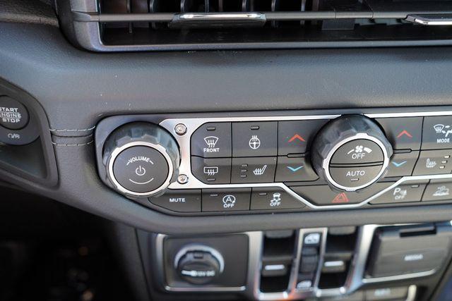 new 2025 Jeep Wrangler car, priced at $48,980