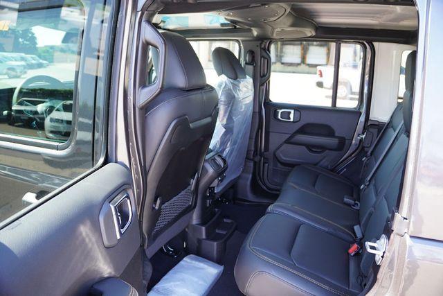 new 2025 Jeep Wrangler car, priced at $48,980