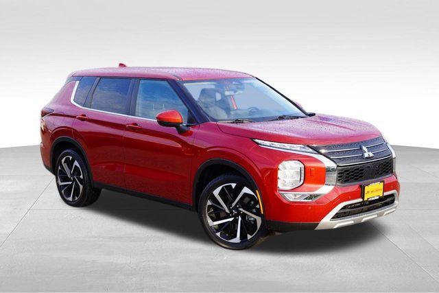 used 2024 Mitsubishi Outlander car, priced at $27,000