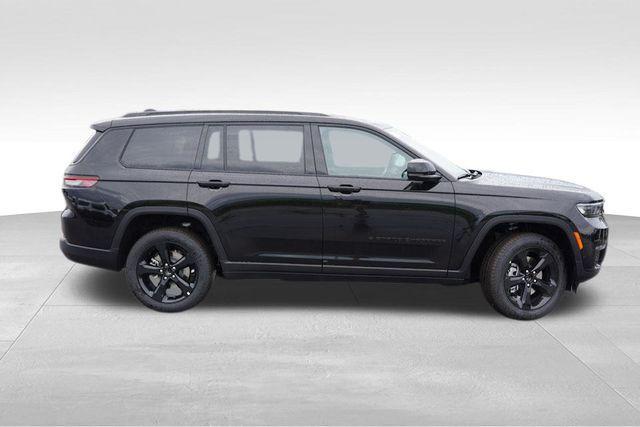 new 2025 Jeep Grand Cherokee L car, priced at $49,761