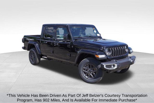 new 2024 Jeep Gladiator car, priced at $37,810