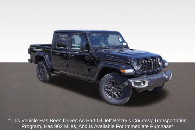 new 2024 Jeep Gladiator car, priced at $38,909