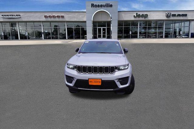 new 2025 Jeep Grand Cherokee car, priced at $39,253