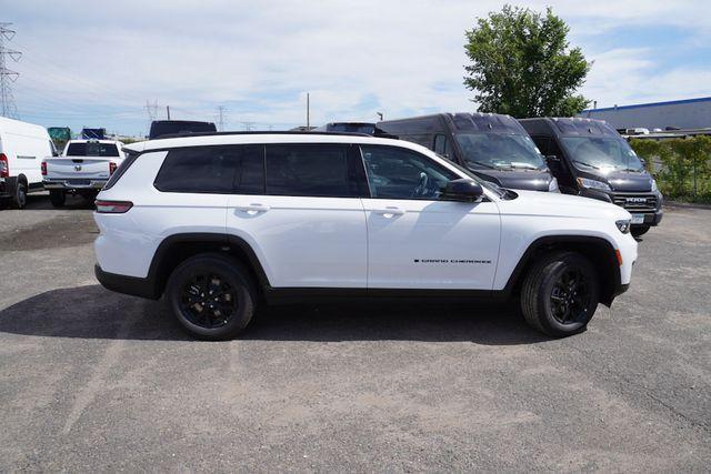 new 2024 Jeep Grand Cherokee L car, priced at $40,439