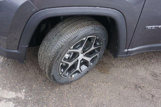 new 2024 Jeep Compass car, priced at $31,545