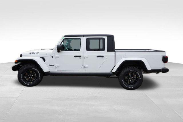 new 2025 Jeep Gladiator car, priced at $45,630