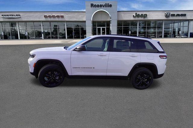 new 2025 Jeep Grand Cherokee car, priced at $44,303