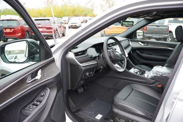 new 2025 Jeep Grand Cherokee L car, priced at $48,144