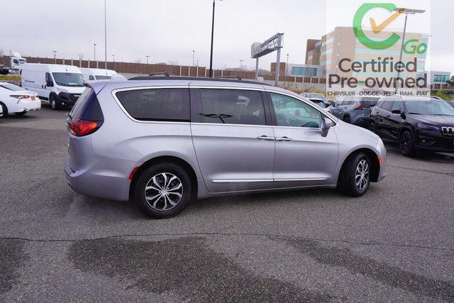 used 2017 Chrysler Pacifica car, priced at $17,334