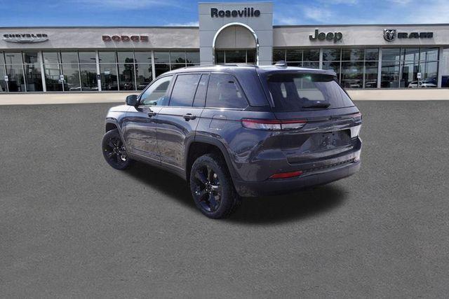 new 2025 Jeep Grand Cherokee car, priced at $43,820