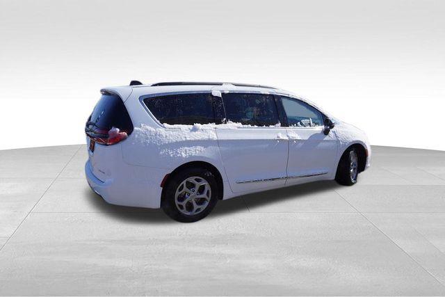 used 2023 Chrysler Pacifica car, priced at $28,979