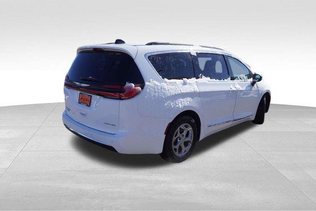 used 2023 Chrysler Pacifica car, priced at $28,979