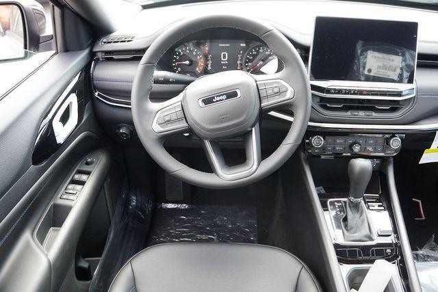 new 2025 Jeep Compass car, priced at $33,165