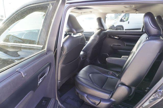 used 2021 Toyota Highlander car, priced at $29,964