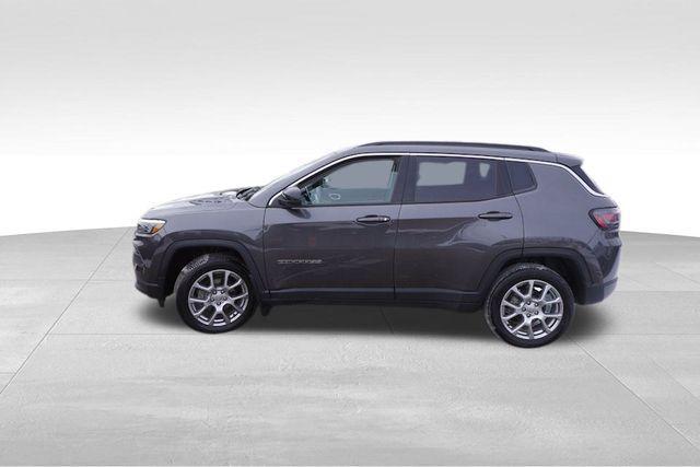 used 2022 Jeep Compass car, priced at $22,339