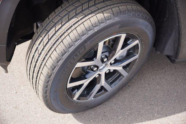 new 2025 Jeep Grand Cherokee L car, priced at $48,869