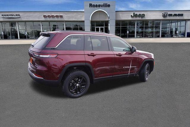 new 2025 Jeep Grand Cherokee car, priced at $39,253