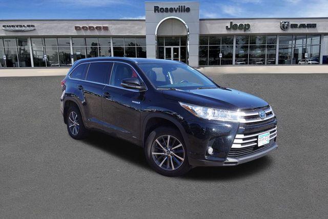 used 2017 Toyota Highlander Hybrid car, priced at $27,443