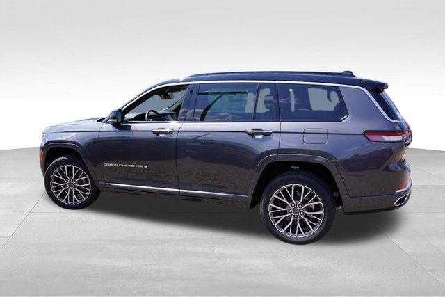 new 2025 Jeep Grand Cherokee L car, priced at $65,097