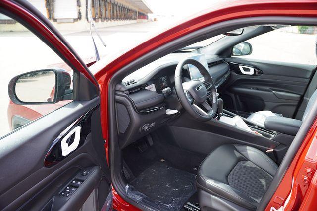 new 2025 Jeep Compass car, priced at $33,165